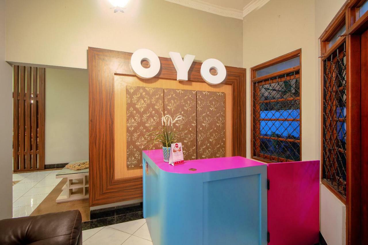 ホテル Oyo 1195 ザ ドクターズ ゲスト ハウス スヤリア Kejayan エクステリア 写真