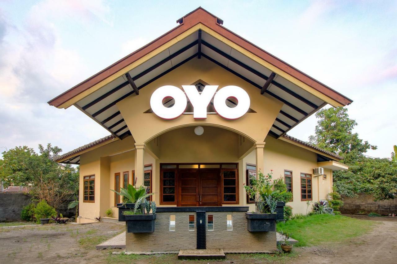 ホテル Oyo 1195 ザ ドクターズ ゲスト ハウス スヤリア Kejayan エクステリア 写真